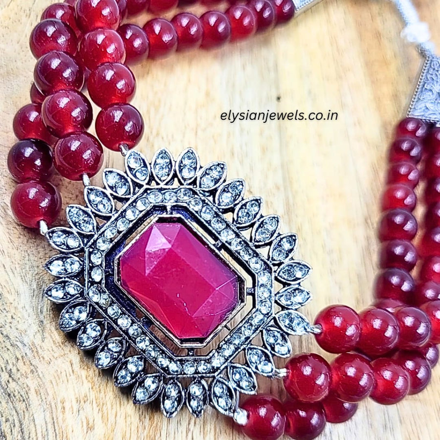 Maroon Beads Chokar With Kundan Necklace