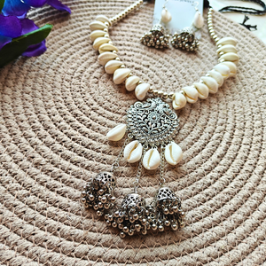Cowrie, Silver Beads With Oxidized Pendant Necklace