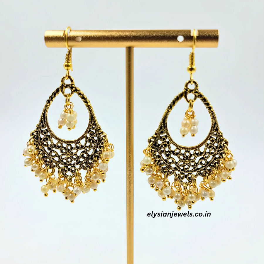 Off White Beads Oval Antique Earring