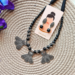 Black Beads With 3 Flower Shape Oxidized Pendant Necklace