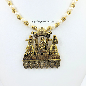Pearl with Doli Antique Pendant Necklace