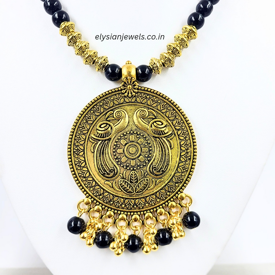Black And Antique Beads With Antique Round Pendant Necklace